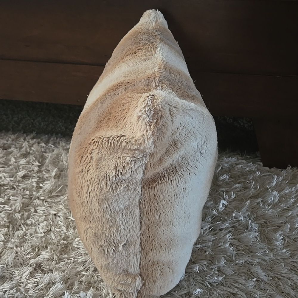 Cozy Tan and Cream Fuzzy Soft Couch Bed Comfy Y2k Pillow One Unisex Home House - Picture 8 of 13